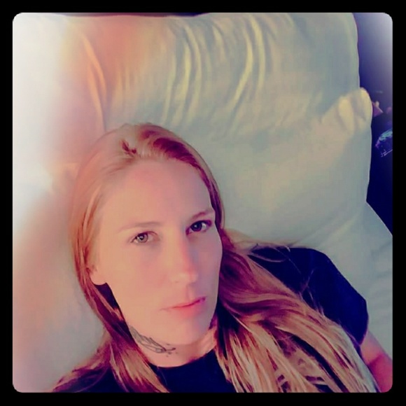 Meet your Posher, Amber - Picture 1 of 1